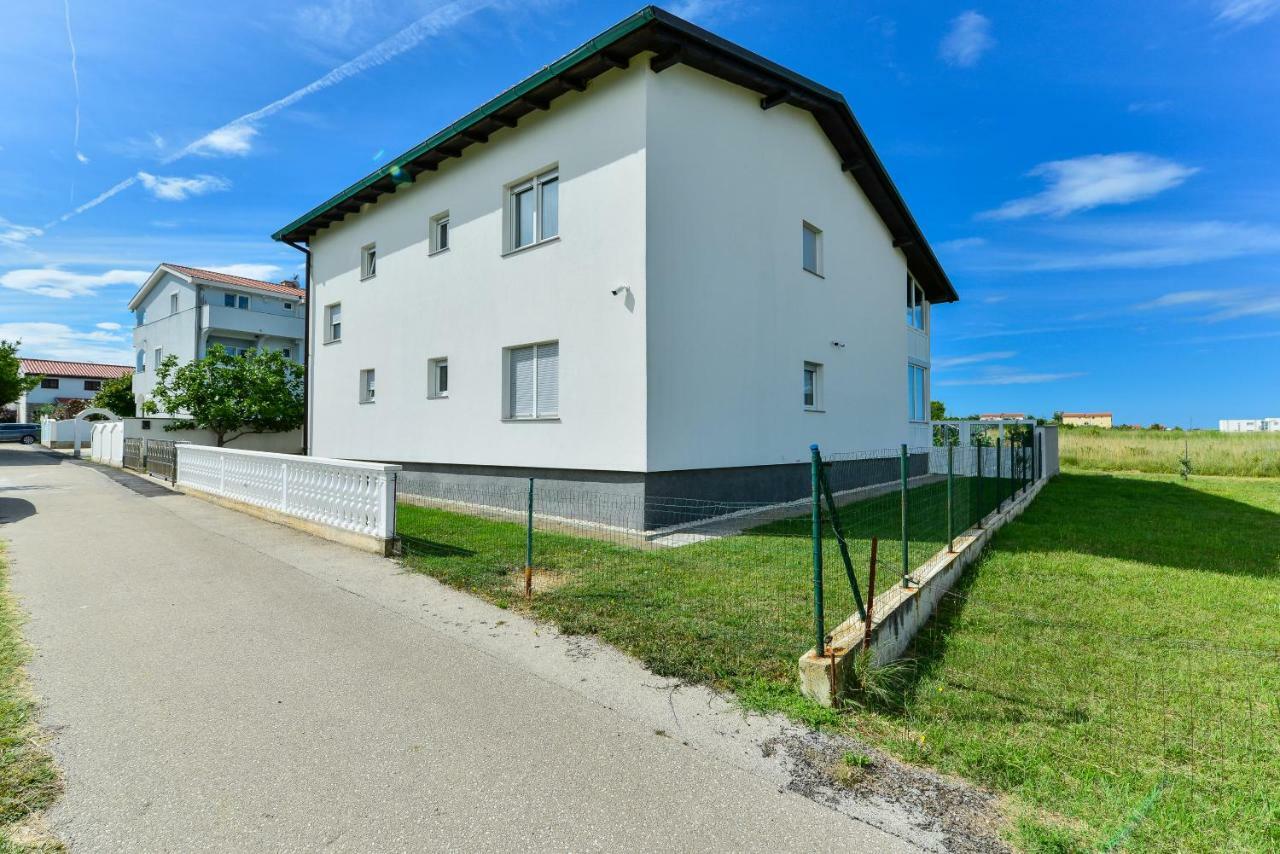 פריבלאקה Apartman Jurcic מראה חיצוני תמונה