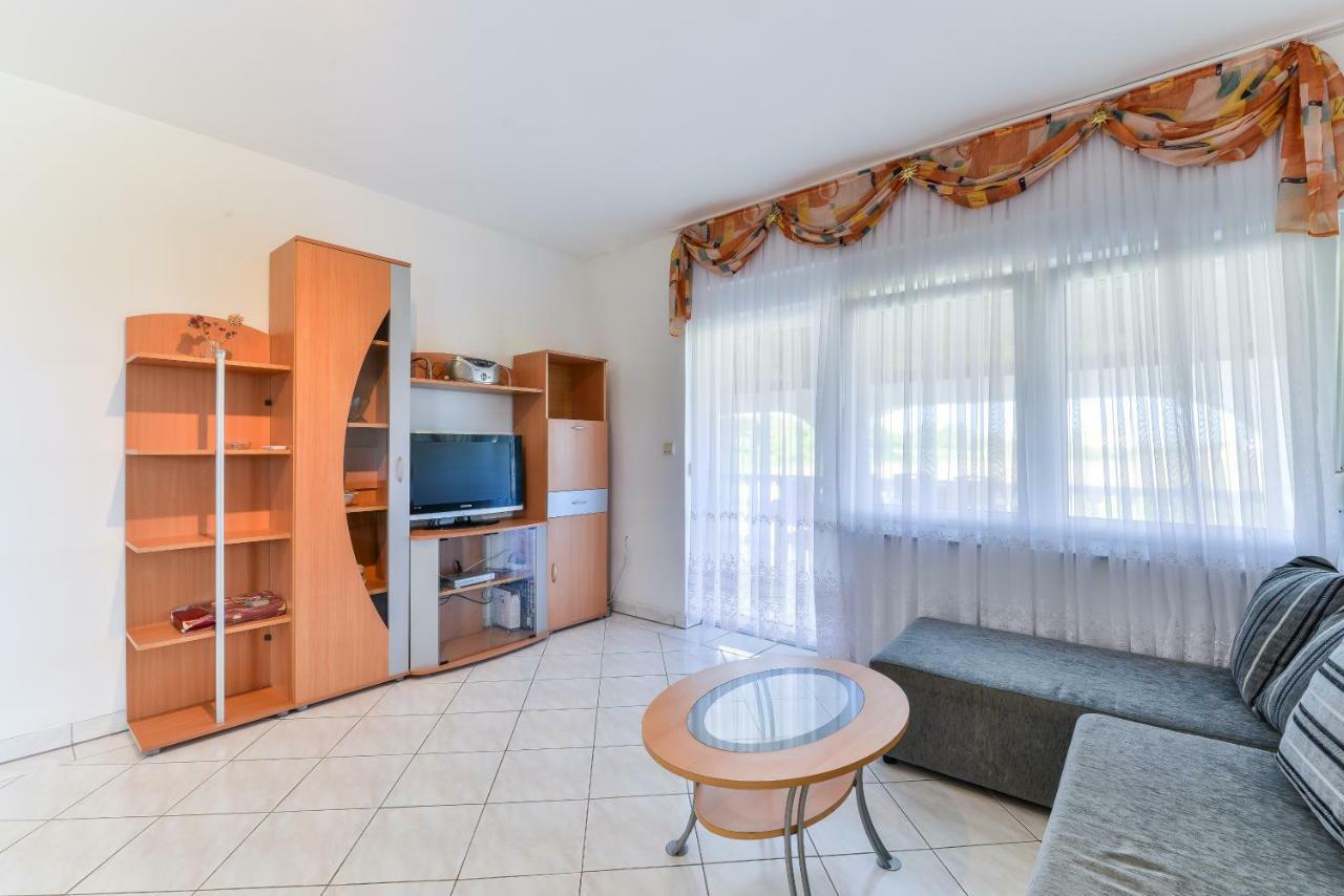 פריבלאקה Apartman Jurcic מראה חיצוני תמונה